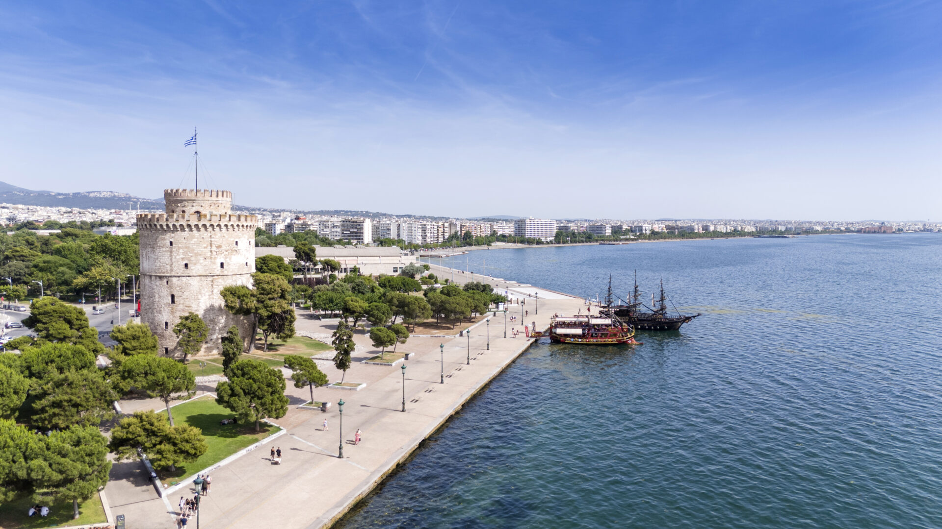 White Tower Thessaloniki waterfront landmark